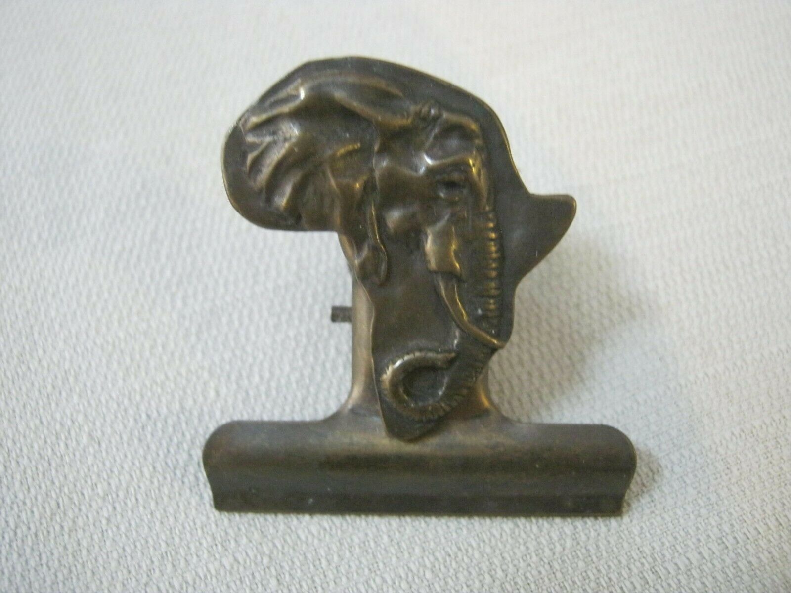 Vintage Metal Africa, African Elephant Magnet, Clip
