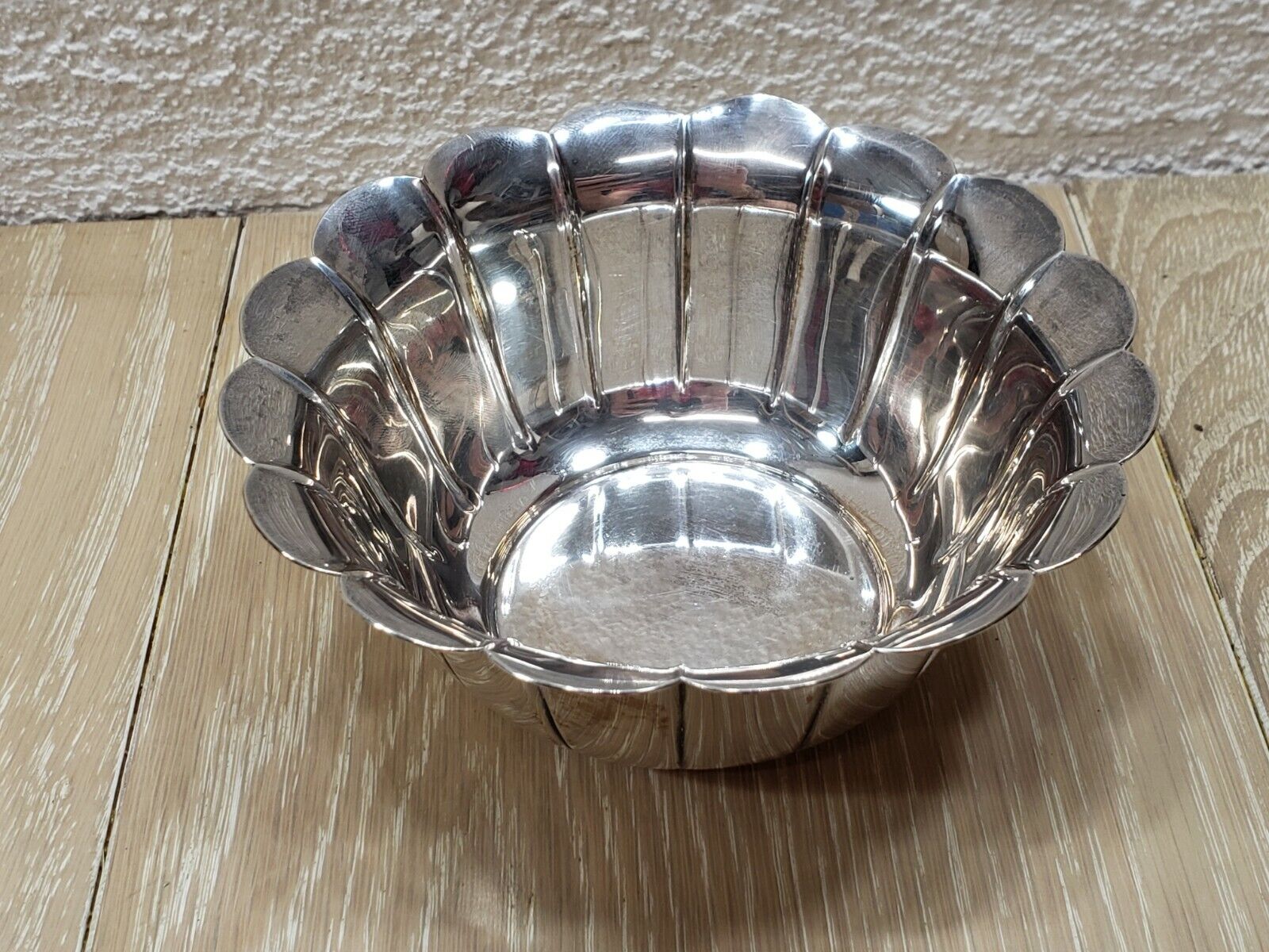 Tiffany & Co. Makers Sterling Silver Fluted Nut Candy Bowl #23991 - 186 Grams Tw